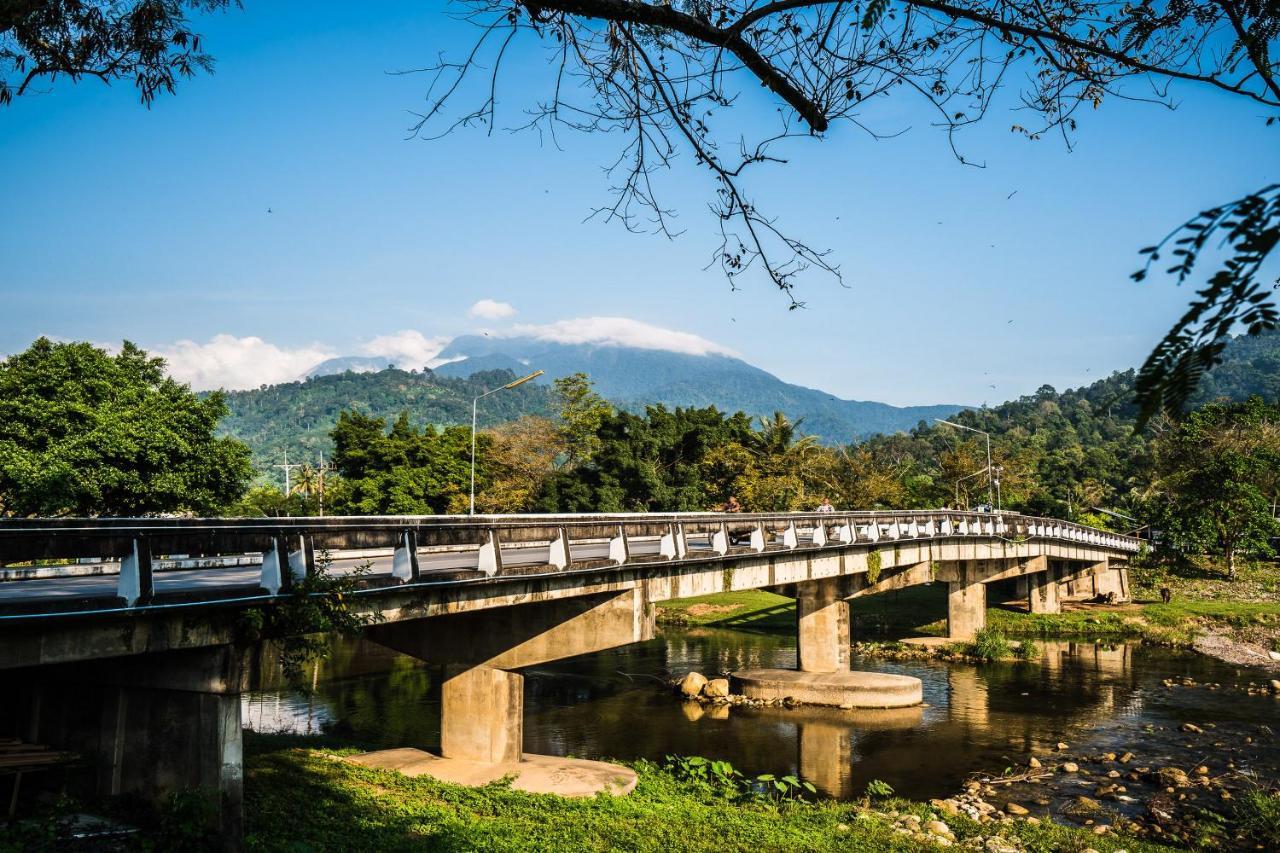 Pura Nakhon Hotel Nakhon Si Thammarat Buitenkant foto