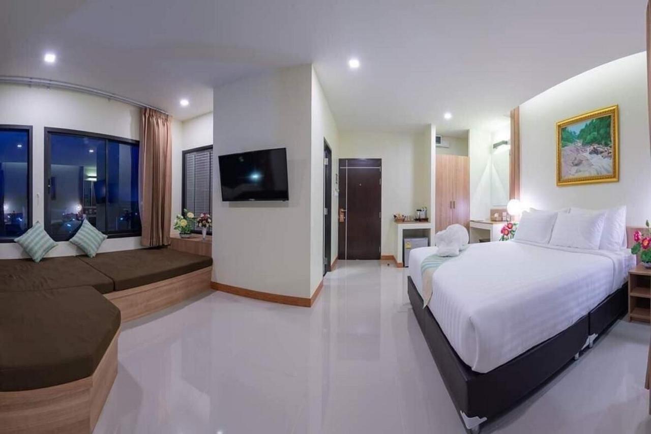 Pura Nakhon Hotel Nakhon Si Thammarat Buitenkant foto