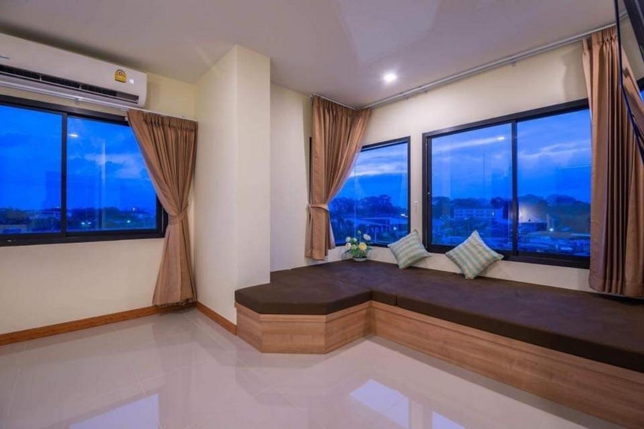 Pura Nakhon Hotel Nakhon Si Thammarat Buitenkant foto